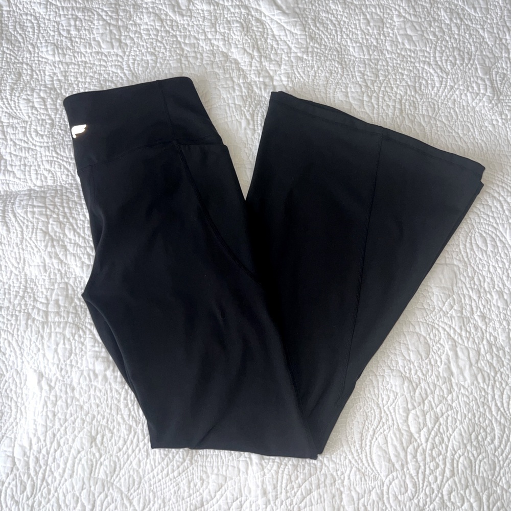 FABLETICS PURELUXE HIGH WAISTED CROSSOVER FLARE BLACK 28” PANTS SIZE SMALL EUC